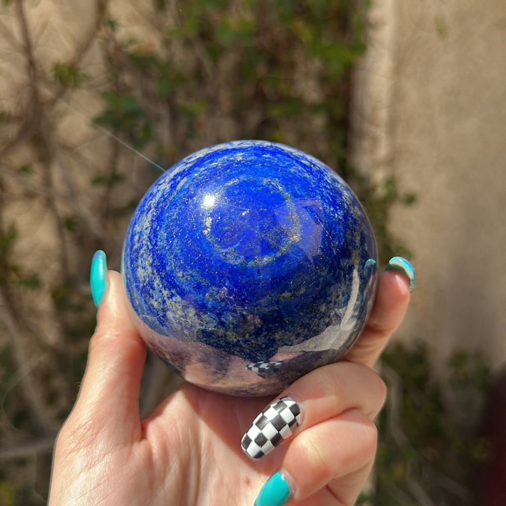 Lapis lazuli sphere LLS1