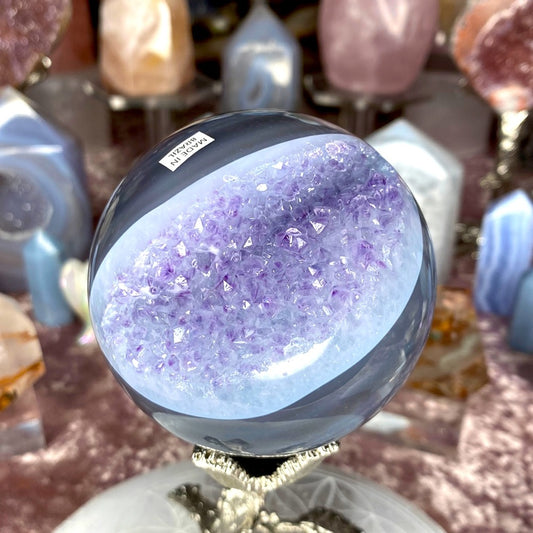 Lavender ice 🧊 druzy amethyst sphere