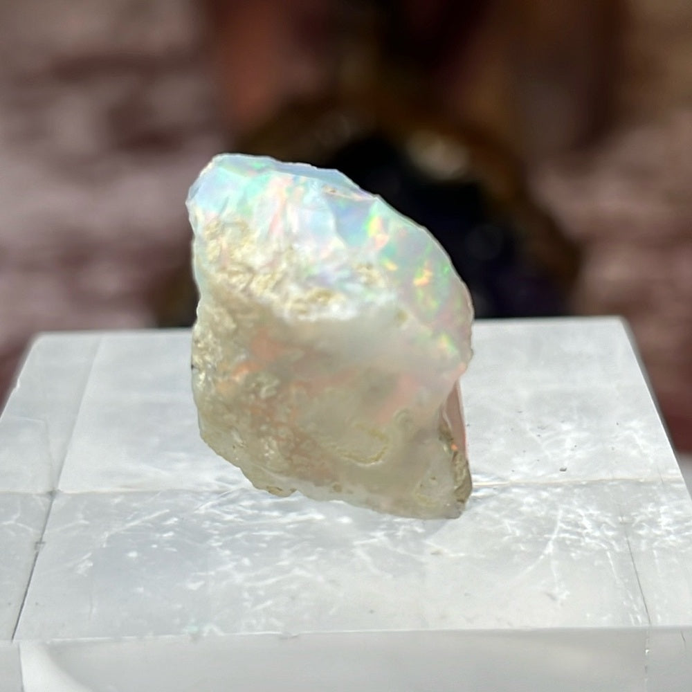 Ethiopian Raw Opal AAA quality - E001