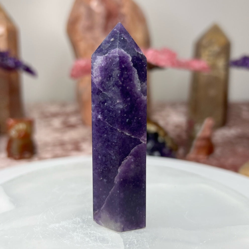 Lepidolite tower LT01