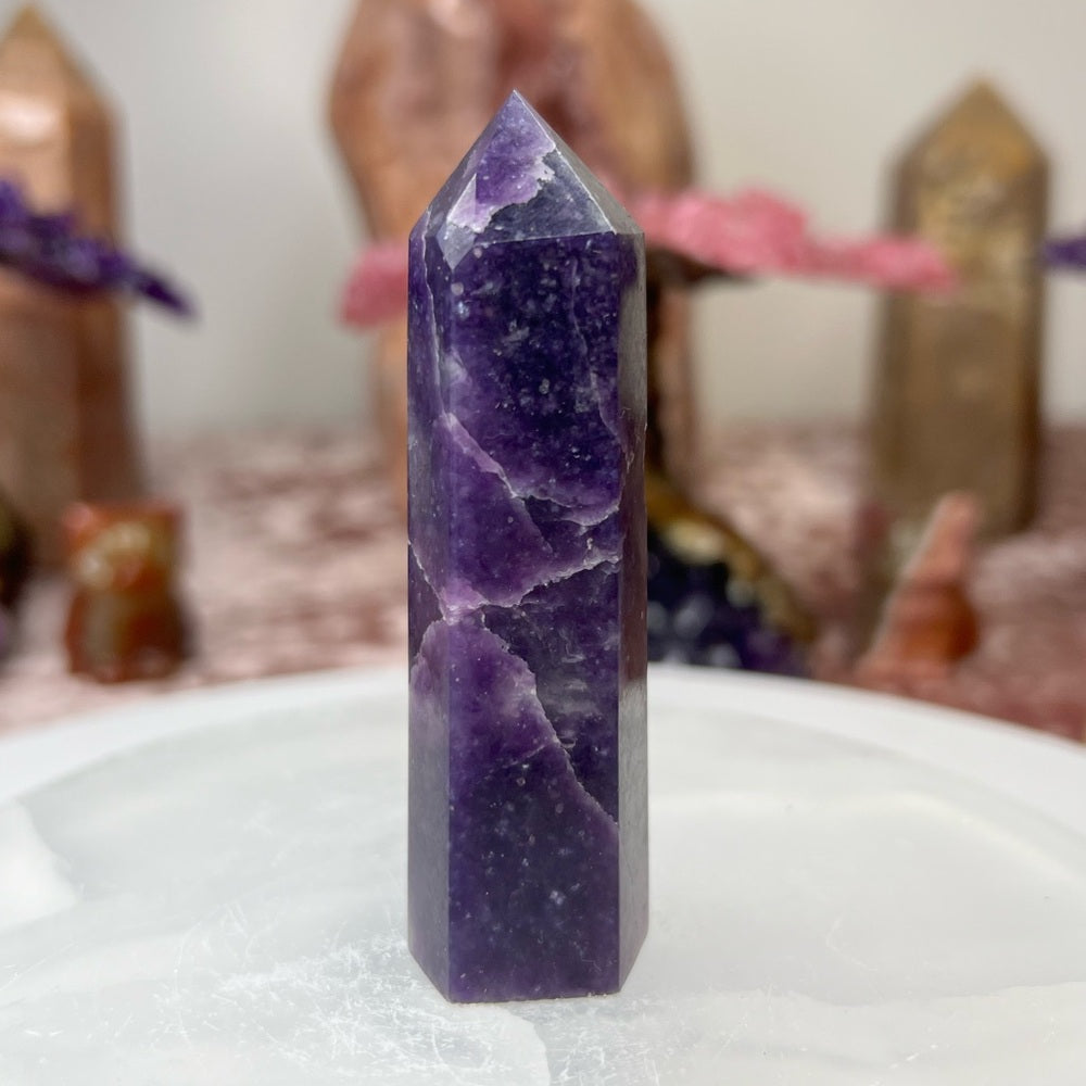 Lepidolite tower LT01