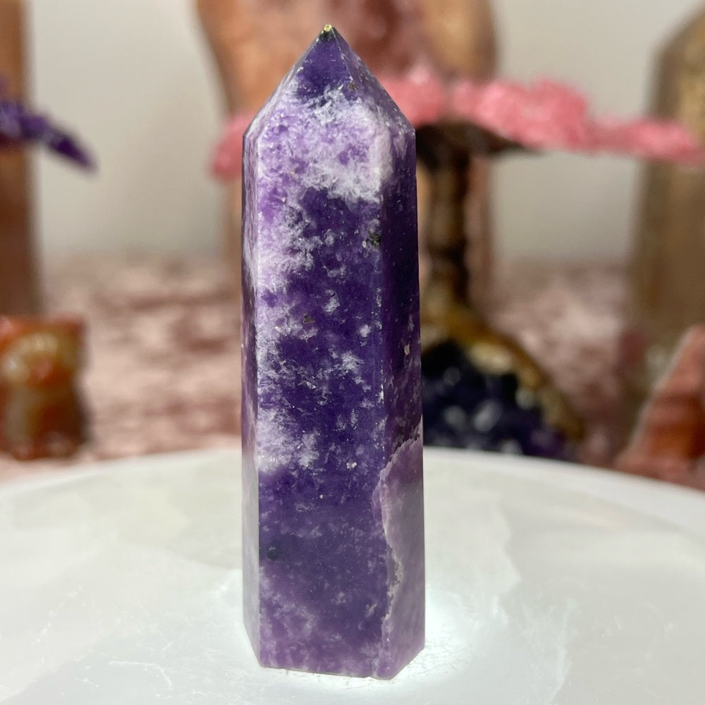 Lepidolite tower LT03