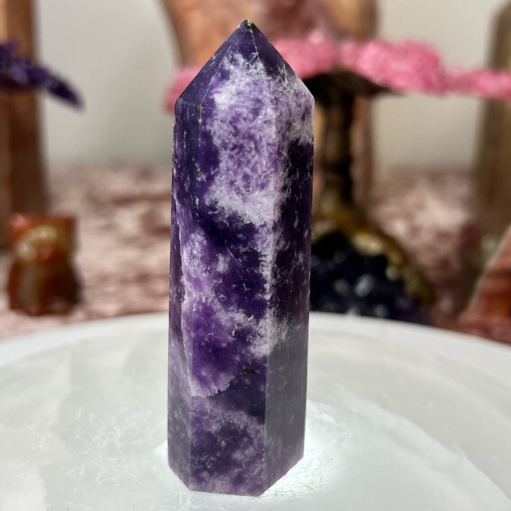 Lepidolite tower LT03