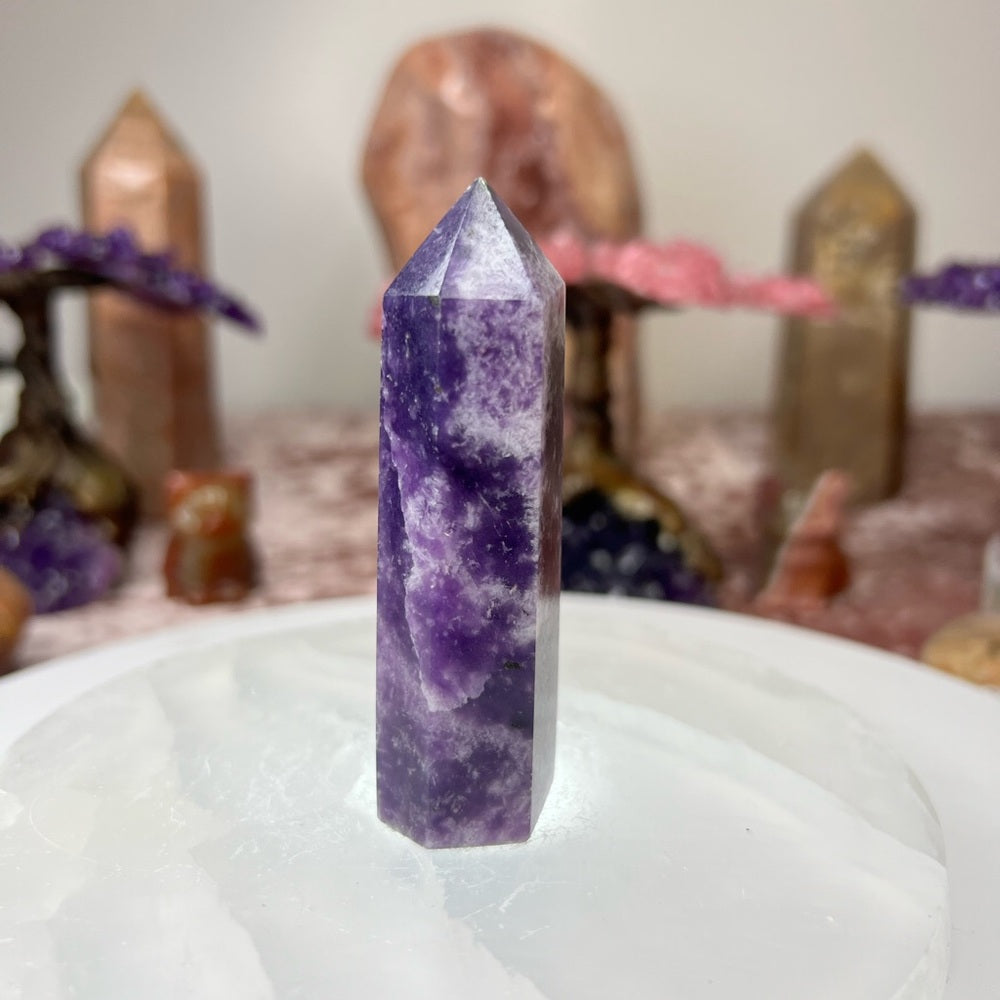 Lepidolite tower LT03