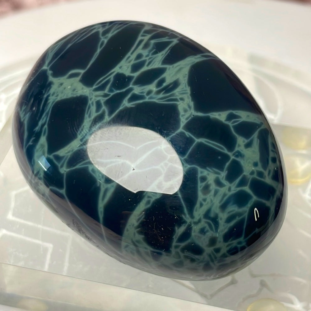 Spider Web Obsidian Palmstone - SW02