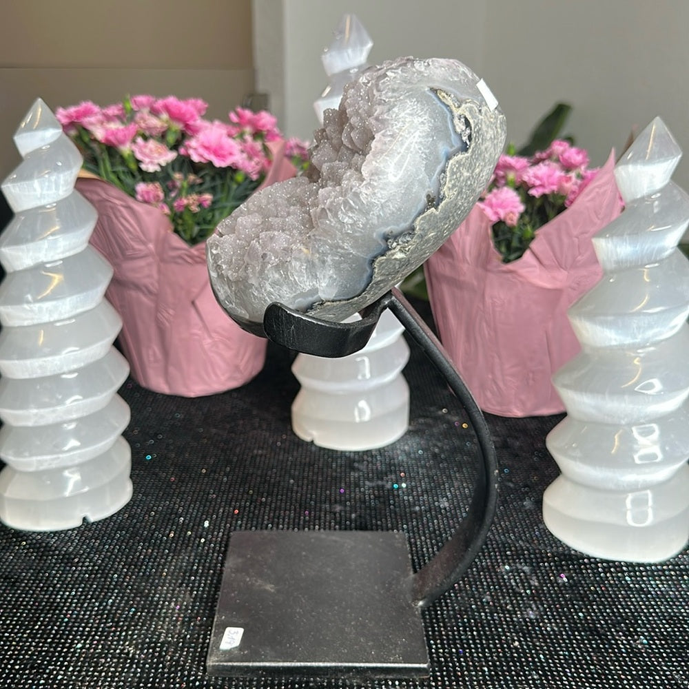 Sugar Unicorn Amethyst on Metal Base SUA01