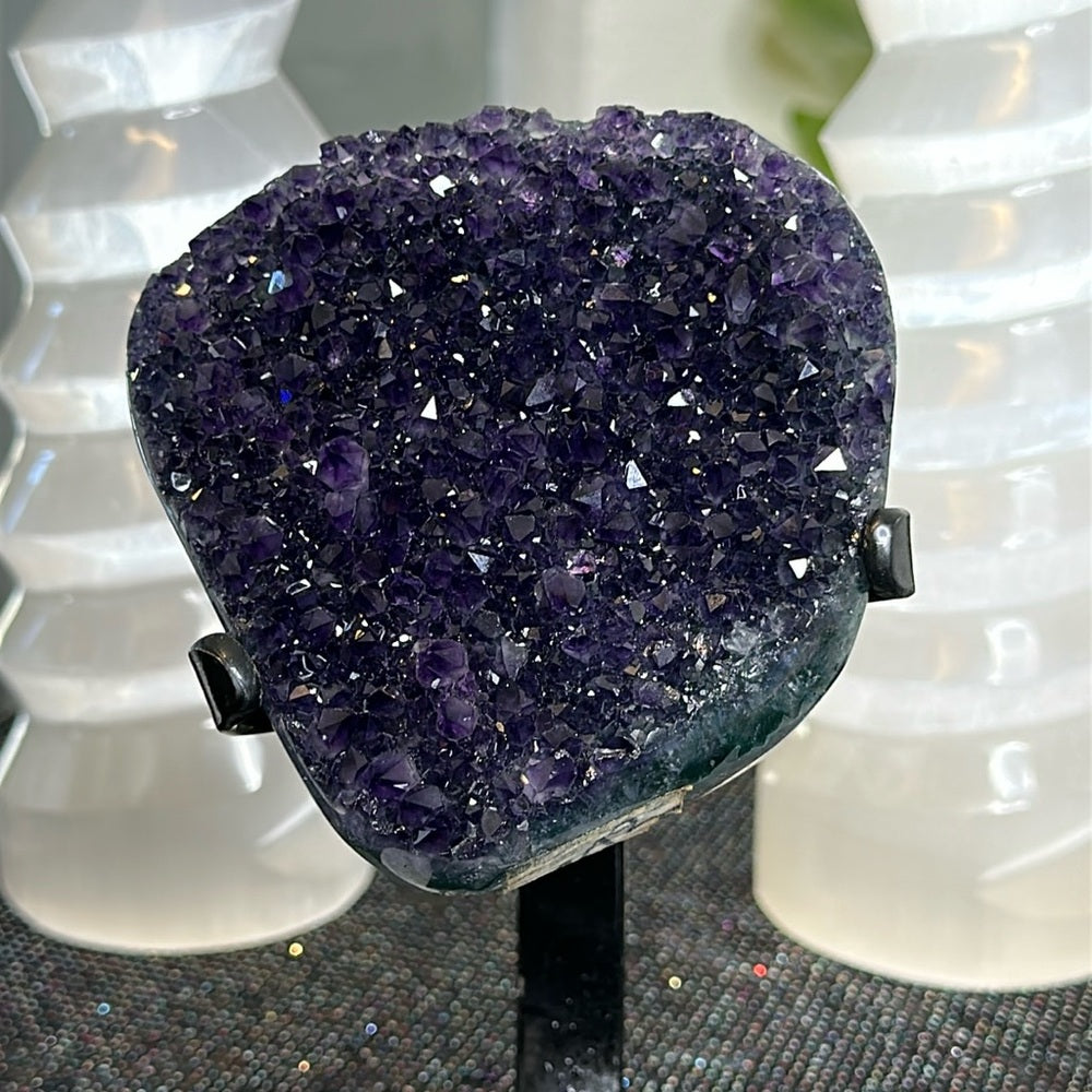 Amethyst Green Banding on Metal Base AGB25