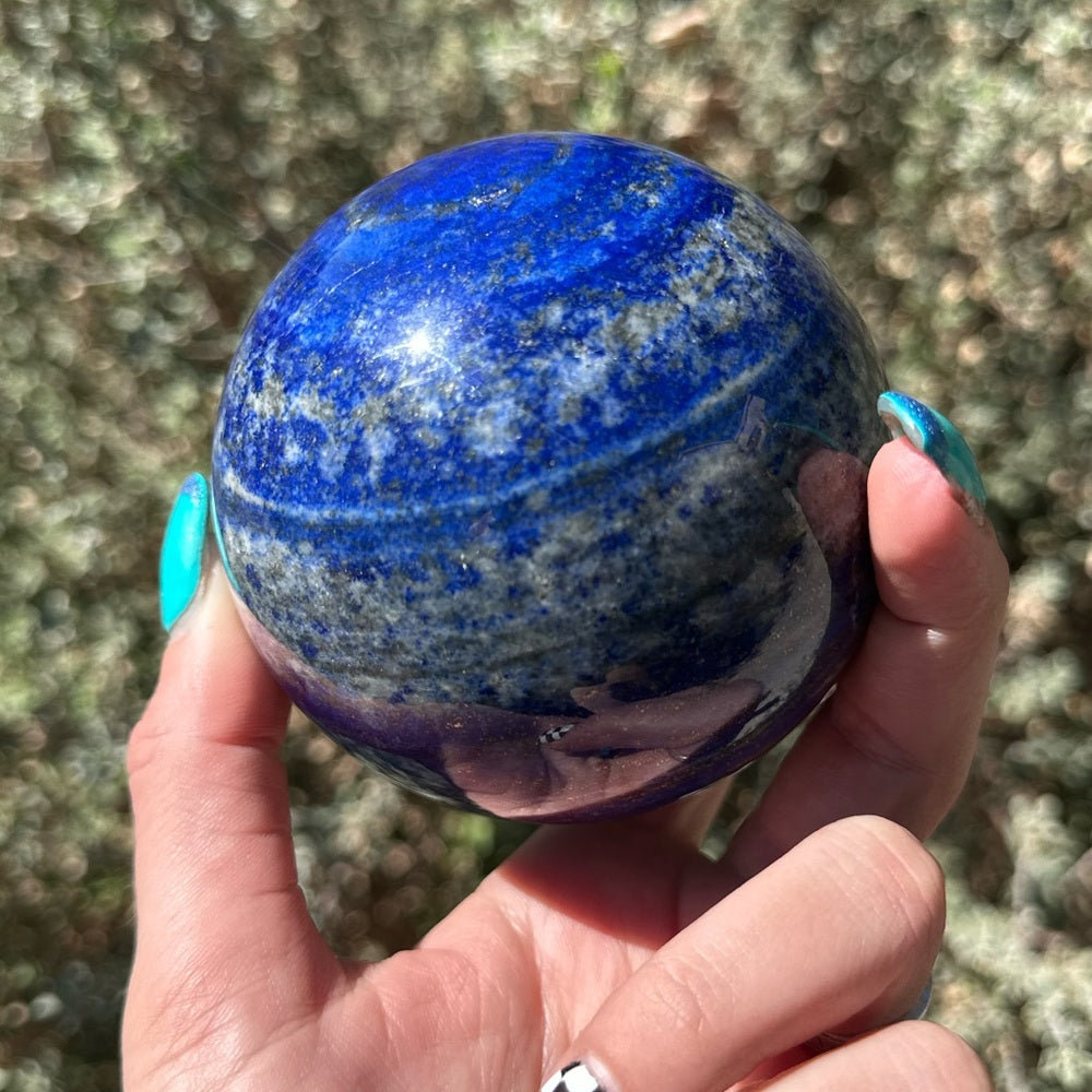 Lapis lazuli sphere LLS1
