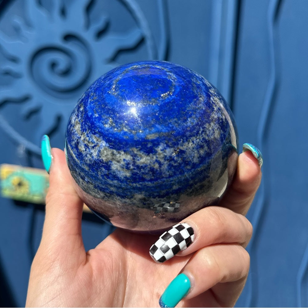 Lapis lazuli sphere LLS1