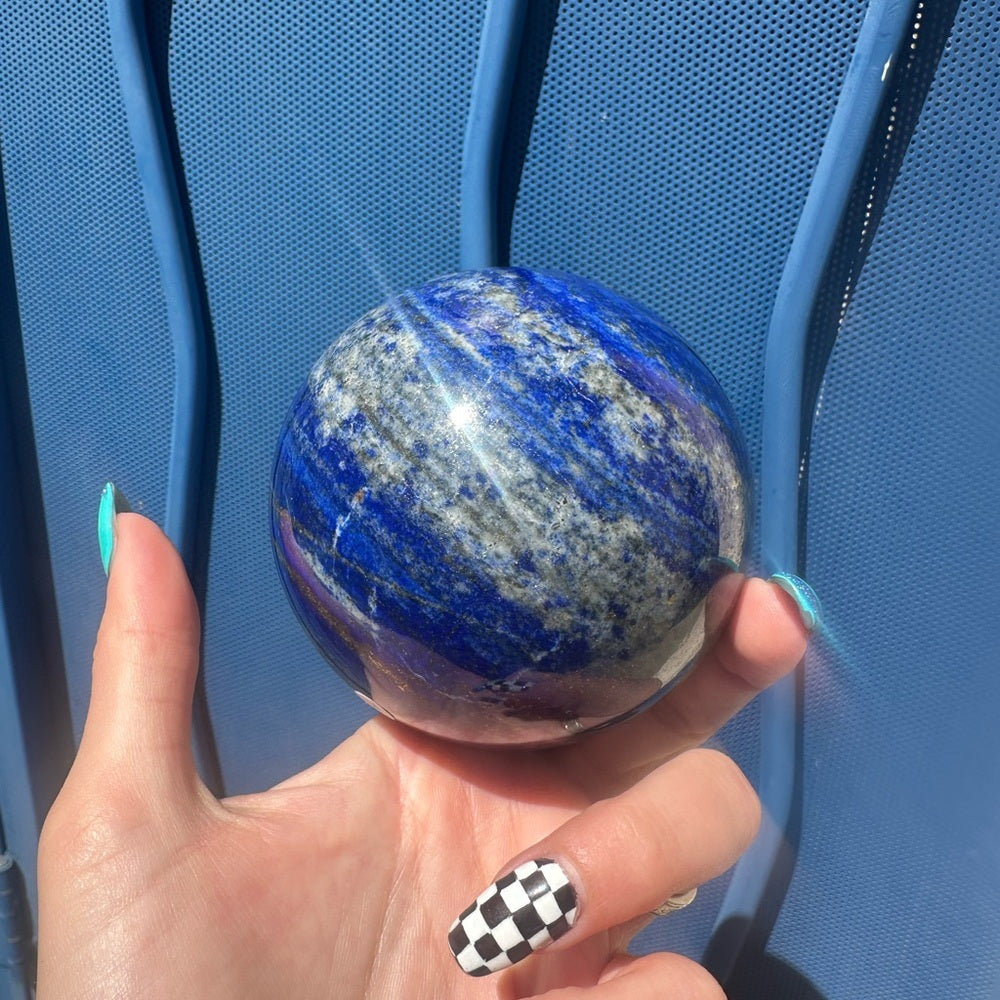 Lapis lazuli sphere LLS1
