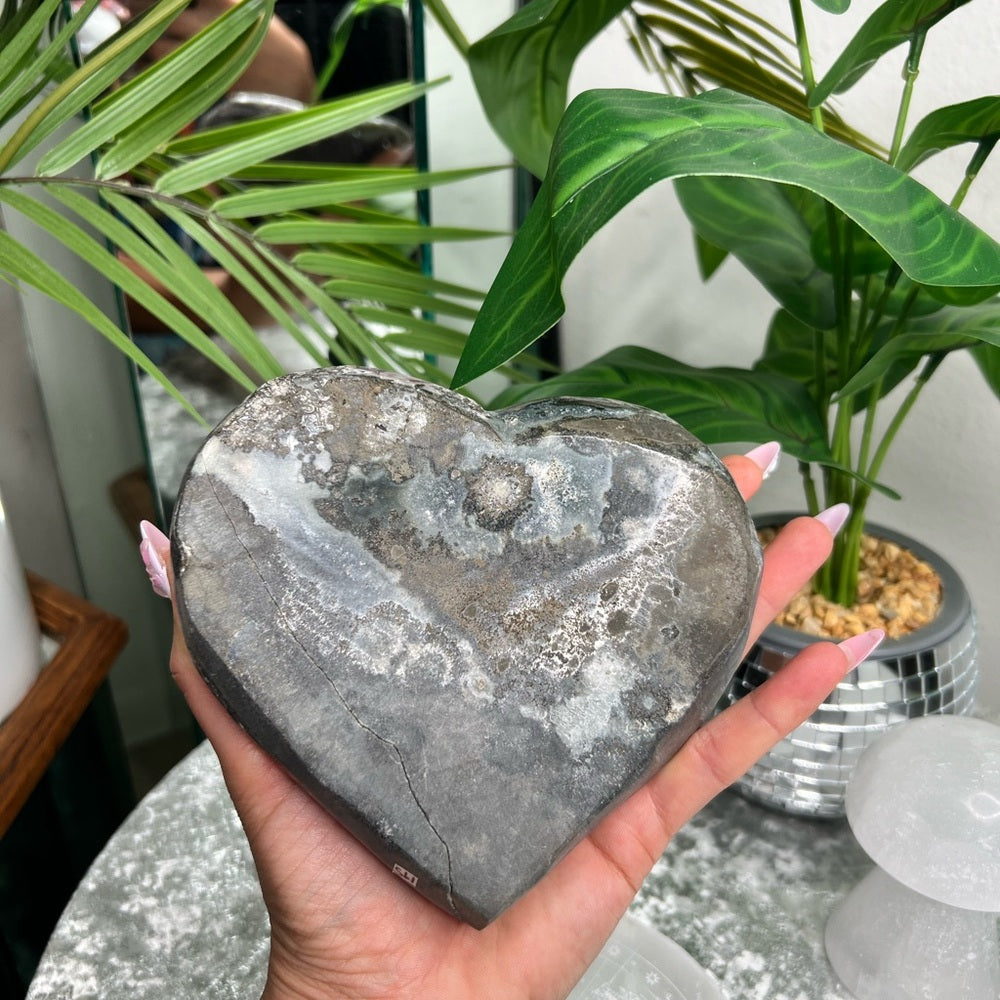 Druzy Lavender Amethyst Heart- DLA01