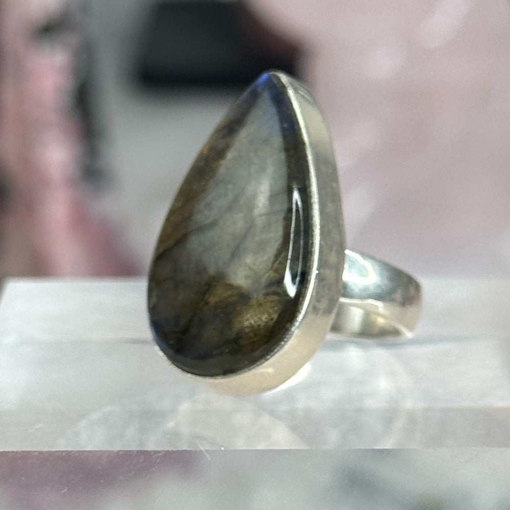 Labradorite with blue flash ring size 5