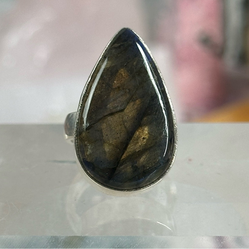 Labradorite with blue flash ring size 5