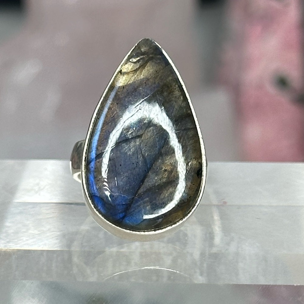 Labradorite with blue flash ring size 5