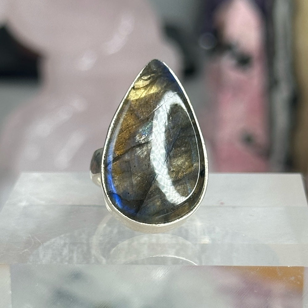Labradorite with blue flash ring size 5
