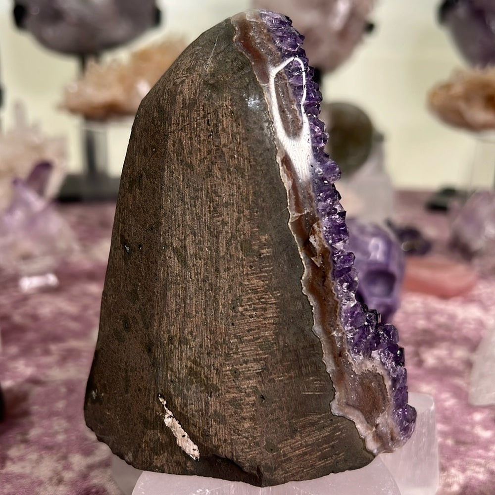 Amethyst with Calcite Inclusions 💜🦄🕊️ ACI01