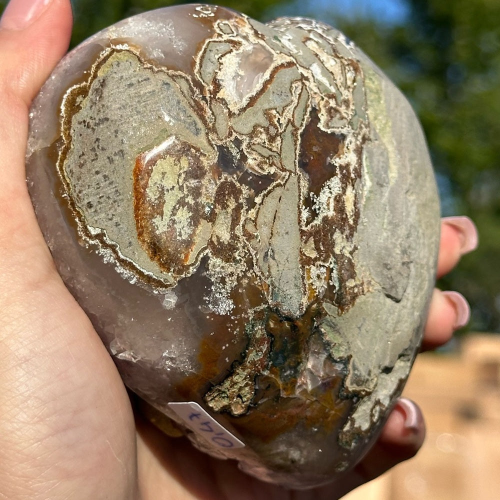 Heart-Shaped Amethyst with Special Crystal Formation 💜🌈 HSA01