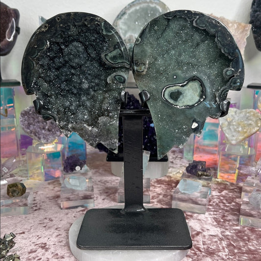 Green Amethyst Wings on Stand 💚🪽🩶 GAW06