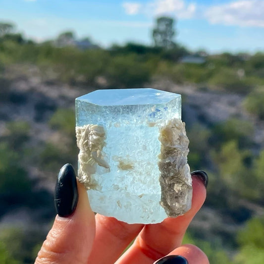 Beautiful Aquamarine Chunk 💎✨🤍 AC01