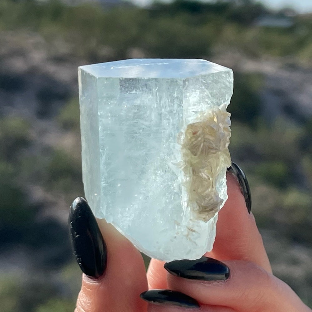 Beautiful Aquamarine Chunk 💎✨🤍 AC01