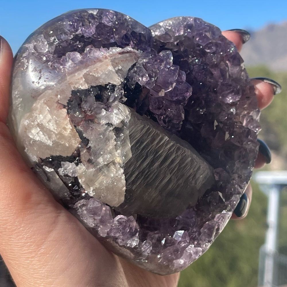 Heart-Shaped Amethyst with Special Crystal Formation 💜🌈 HSA02