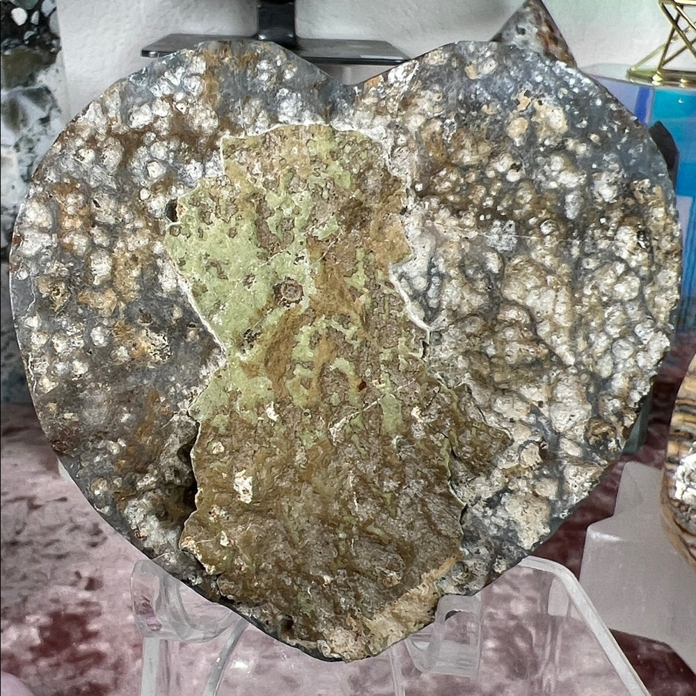Heart-Shaped Amethyst with Special Crystal Formation 💜🌈 HSA06