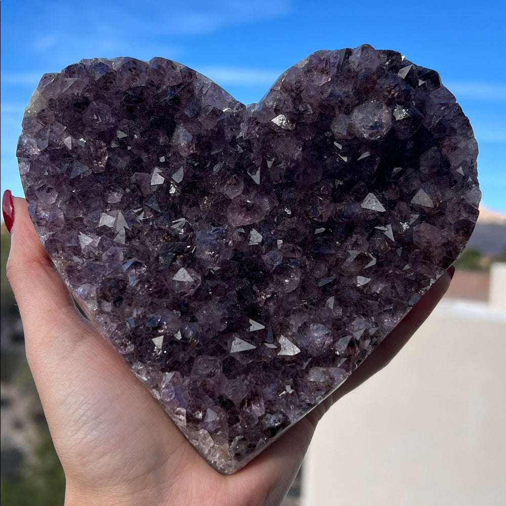 Heart-Shaped Amethyst with Special Crystal Formation 💜🌈 HSA07